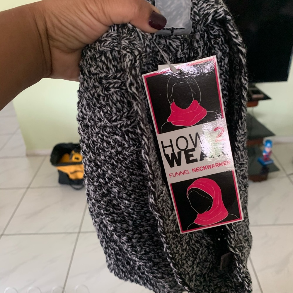 Neck Warmer with ticket